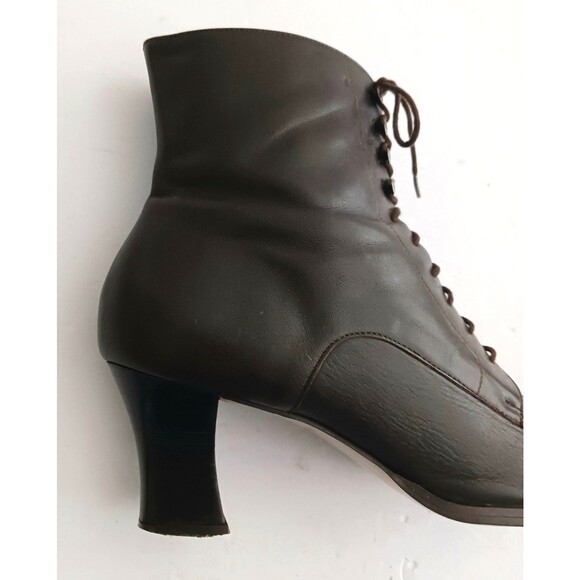 LOFT Brown Leather Lace Up Victorian Ankle Boot Cap Toe Curved Heel 7M - Picture 9 of 15